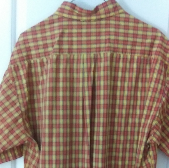 Tommy Hilfiger short sleeve button down - Picture 3 of 3